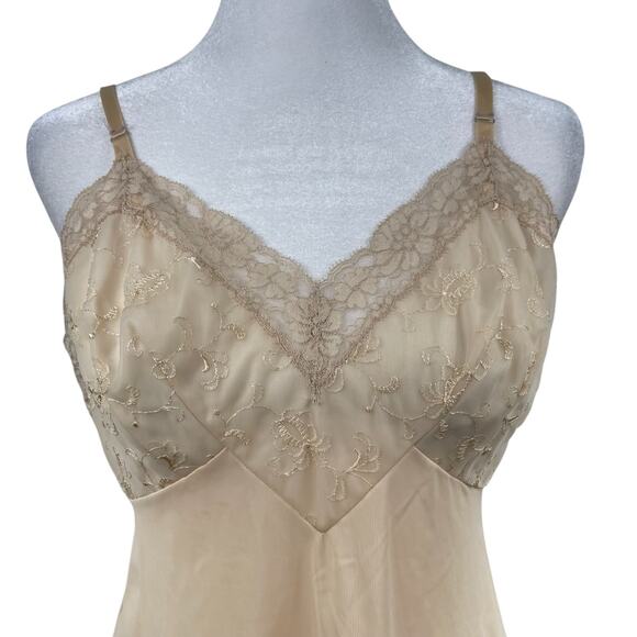 VTG Vanity Fair Beige Long Slip Dress Sz S Petticoat Lace Nylon Lingerie Sexy - Picture 2 of 6